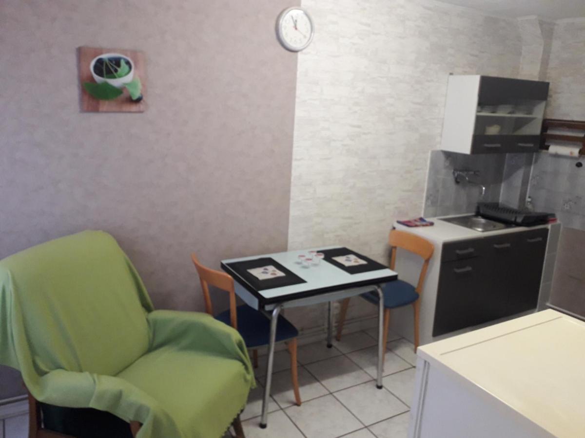 Meubles B-D Appartement Bains-les-Bains Buitenkant foto