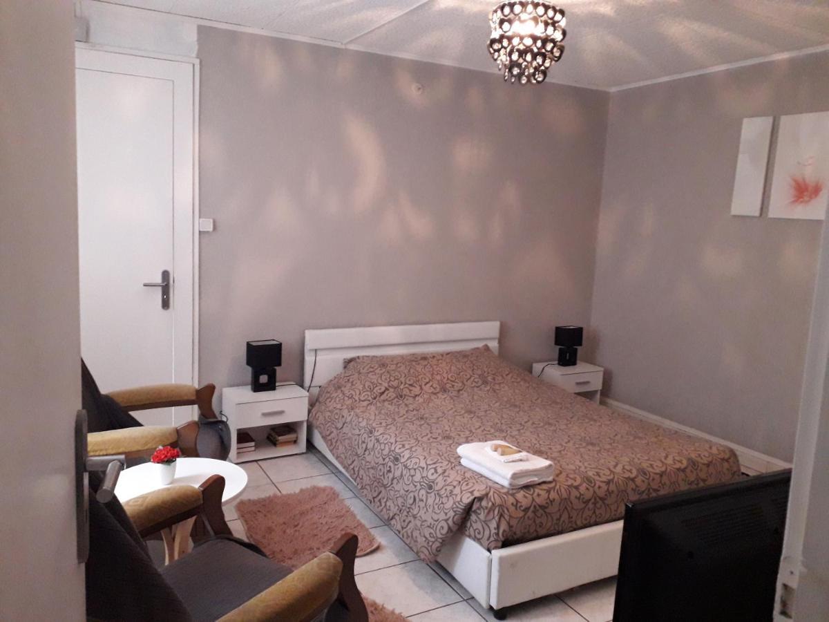 Meubles B-D Appartement Bains-les-Bains Buitenkant foto